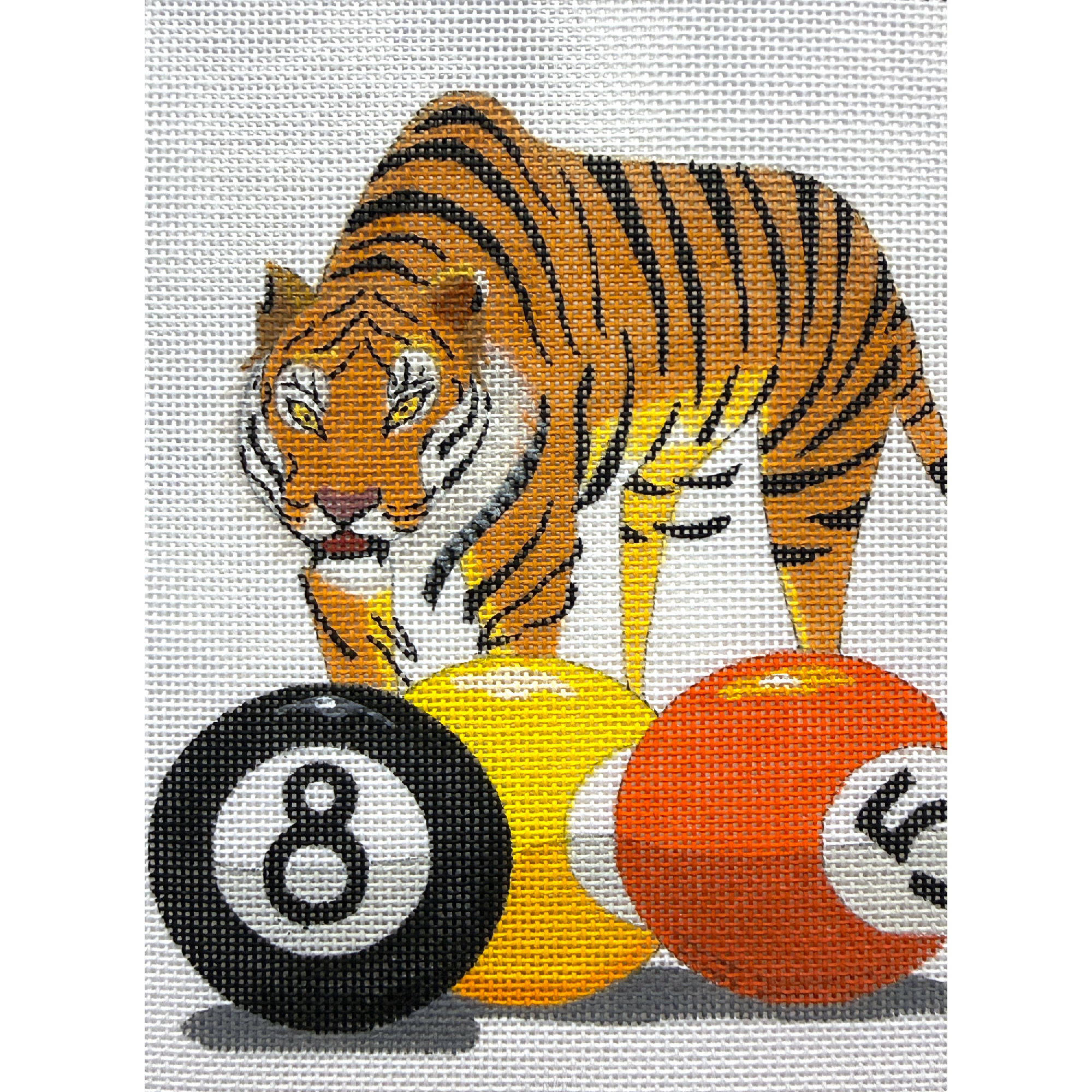 TIGER & POOL BALLS